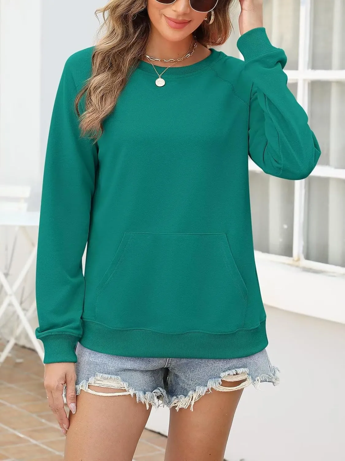 EADINVE Womens Casual Crew Neck Sweatshirt with Pockets Loose Fit Soft Long Sleeve Lightweight Pullover Tops Fall Clothes