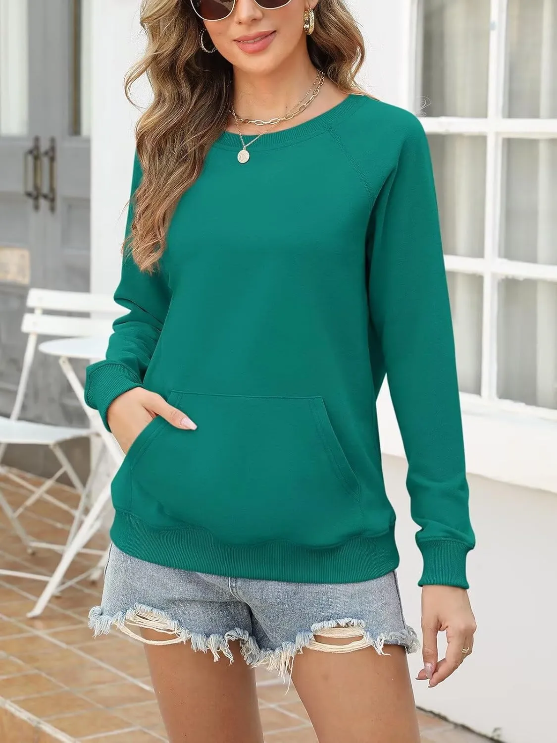 EADINVE Womens Casual Crew Neck Sweatshirt with Pockets Loose Fit Soft Long Sleeve Lightweight Pullover Tops Fall Clothes